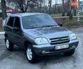 Сірий Шевроле Нива, об'ємом двигуна 1.7 л та пробігом 201 тис. км за 3999 $, фото 5 на Automoto.ua