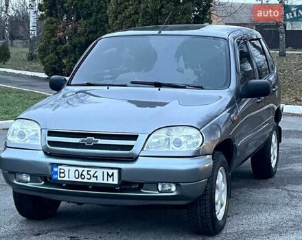 Сірий Шевроле Нива, об'ємом двигуна 1.7 л та пробігом 201 тис. км за 3999 $, фото 6 на Automoto.ua