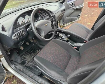 Сірий Шевроле Нива, об'ємом двигуна 1.7 л та пробігом 173 тис. км за 4200 $, фото 10 на Automoto.ua