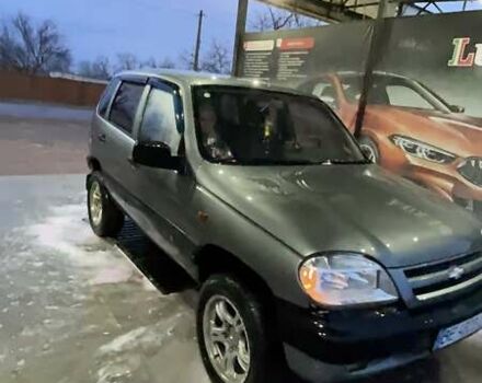 Сірий Шевроле Нива, об'ємом двигуна 1.7 л та пробігом 199 тис. км за 3000 $, фото 2 на Automoto.ua