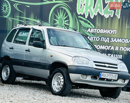 Сірий Шевроле Нива, об'ємом двигуна 1.69 л та пробігом 232 тис. км за 3400 $, фото 4 на Automoto.ua