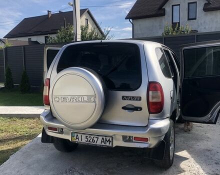 Серый Шевроле Нива, объемом двигателя 1.7 л и пробегом 3 тыс. км за 2500 $, фото 7 на Automoto.ua