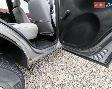 Серый Шевроле Нива, объемом двигателя 1.7 л и пробегом 153 тыс. км за 3800 $, фото 21 на Automoto.ua