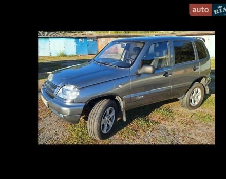 Сірий Шевроле Нива, об'ємом двигуна 1.69 л та пробігом 208 тис. км за 5100 $, фото 2 на Automoto.ua