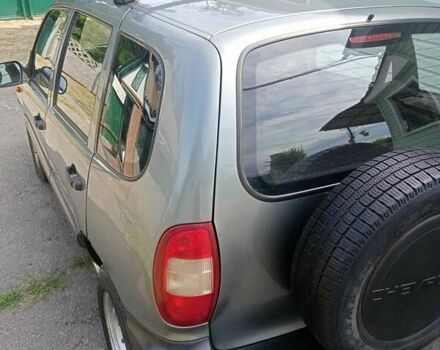 Сірий Шевроле Нива, об'ємом двигуна 1.69 л та пробігом 112 тис. км за 4550 $, фото 1 на Automoto.ua