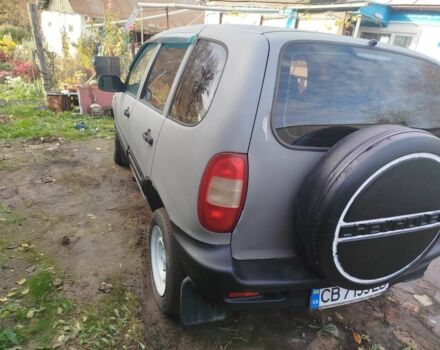 Шевроле Нива 2007 у Прилуках на Automoto.ua Сірий Шевроле Нива, об'ємом двигуна 1.7 л та пробігом 1 тис. км за 3200 $, фото 3 на Automoto.ua