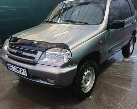 Сірий Шевроле Нива, об'ємом двигуна 1.7 л та пробігом 213 тис. км за 3500 $, фото 1 на Automoto.ua