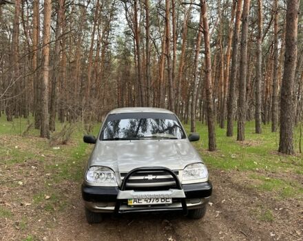 Сірий Шевроле Нива, об'ємом двигуна 0 л та пробігом 100 тис. км за 4200 $, фото 6 на Automoto.ua