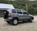 Серый Шевроле Нива, объемом двигателя 1.7 л и пробегом 250 тыс. км за 3799 $, фото 3 на Automoto.ua