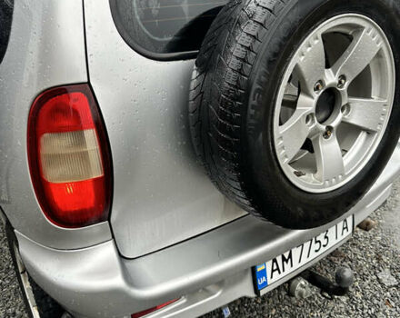 Серый Шевроле Нива, объемом двигателя 1.69 л и пробегом 277 тыс. км за 5200 $, фото 7 на Automoto.ua