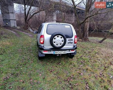Сірий Шевроле Нива, об'ємом двигуна 1.7 л та пробігом 482 тис. км за 3500 $, фото 1 на Automoto.ua
