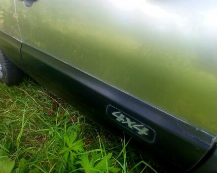 Серый Шевроле Нива, объемом двигателя 1.7 л и пробегом 117 тыс. км за 4000 $, фото 4 на Automoto.ua