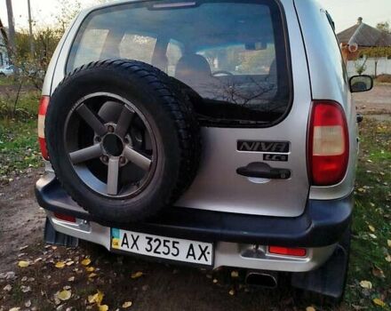 Сірий Шевроле Нива, об'ємом двигуна 1.7 л та пробігом 130 тис. км за 5500 $, фото 6 на Automoto.ua