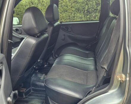 Серый Шевроле Нива, объемом двигателя 1.7 л и пробегом 97 тыс. км за 4400 $, фото 10 на Automoto.ua