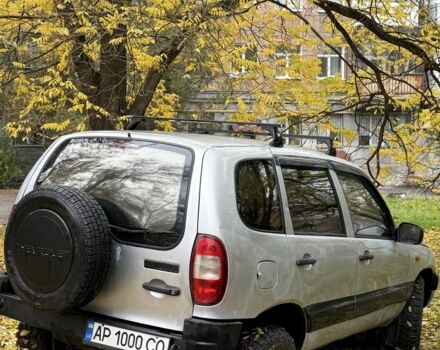 Серый Шевроле Нива, объемом двигателя 1.7 л и пробегом 160 тыс. км за 4300 $, фото 5 на Automoto.ua