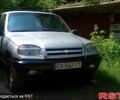 Серый Шевроле Нива, объемом двигателя 1.7 л и пробегом 230 тыс. км за 3500 $, фото 1 на Automoto.ua