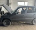 Серый Шевроле Нива, объемом двигателя 1.7 л и пробегом 200 тыс. км за 2000 $, фото 2 на Automoto.ua