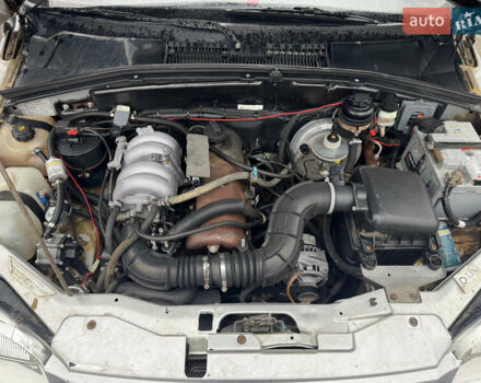 Сірий Шевроле Нива, об'ємом двигуна 1.69 л та пробігом 200 тис. км за 3200 $, фото 7 на Automoto.ua