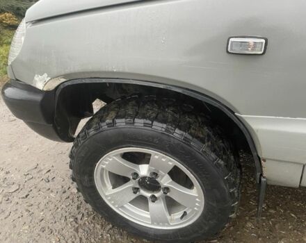 Серый Шевроле Нива, объемом двигателя 1.7 л и пробегом 120 тыс. км за 3300 $, фото 9 на Automoto.ua