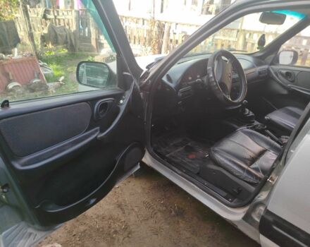 Шевроле Нива 2007 у Прилуках на Automoto.ua Сірий Шевроле Нива, об'ємом двигуна 1.7 л та пробігом 1 тис. км за 3200 $, фото 5 на Automoto.ua