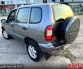 Серый Шевроле Нива, объемом двигателя 1.7 л и пробегом 135 тыс. км за 3200 $, фото 1 на Automoto.ua