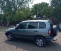 Серый Шевроле Нива, объемом двигателя 1.7 л и пробегом 120 тыс. км за 4500 $, фото 7 на Automoto.ua
