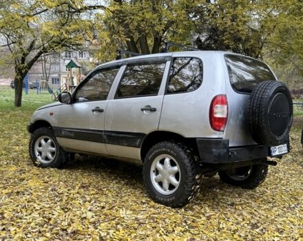 Серый Шевроле Нива, объемом двигателя 1.7 л и пробегом 160 тыс. км за 4300 $, фото 7 на Automoto.ua