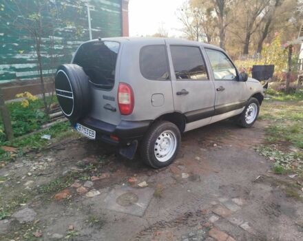 Шевроле Нива 2007 у Прилуках на Automoto.ua Сірий Шевроле Нива, об'ємом двигуна 1.7 л та пробігом 1 тис. км за 3200 $, фото 2 на Automoto.ua