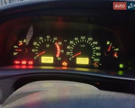 Серый Шевроле Нива, объемом двигателя 1.7 л и пробегом 213 тыс. км за 3500 $, фото 13 на Automoto.ua