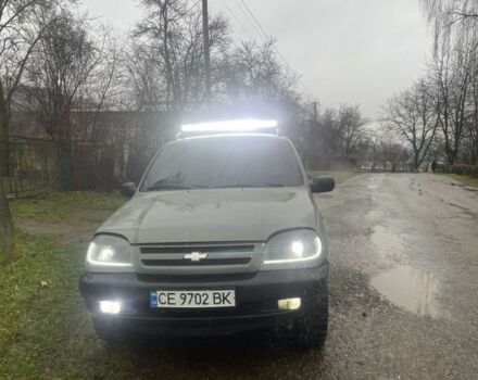 Серый Шевроле Нива, объемом двигателя 1.7 л и пробегом 120 тыс. км за 3300 $, фото 10 на Automoto.ua