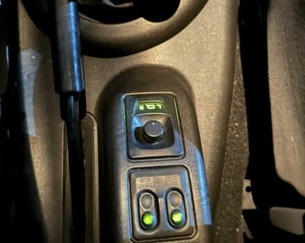 Сірий Шевроле Нива, об'ємом двигуна 1.7 л та пробігом 200 тис. км за 4600 $, фото 9 на Automoto.ua