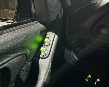 Сірий Шевроле Нива, об'ємом двигуна 1.69 л та пробігом 401 тис. км за 4600 $, фото 10 на Automoto.ua