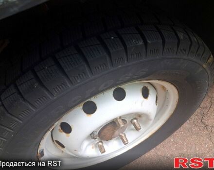 Сірий Шевроле Нива, об'ємом двигуна 1.7 л та пробігом 350 тис. км за 3300 $, фото 4 на Automoto.ua