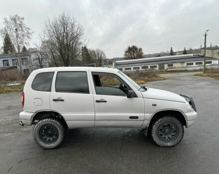 Сірий Шевроле Нива, об'ємом двигуна 1.7 л та пробігом 289 тис. км за 3900 $, фото 6 на Automoto.ua