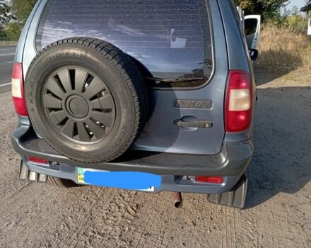 Серый Шевроле Нива, объемом двигателя 0 л и пробегом 210 тыс. км за 3500 $, фото 9 на Automoto.ua