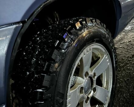 Сірий Шевроле Нива, об'ємом двигуна 1.7 л та пробігом 200 тис. км за 4600 $, фото 17 на Automoto.ua