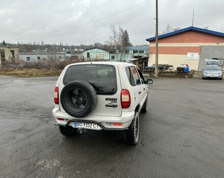 Сірий Шевроле Нива, об'ємом двигуна 1.7 л та пробігом 289 тис. км за 3900 $, фото 5 на Automoto.ua