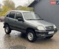 Серый Шевроле Нива, объемом двигателя 1.7 л и пробегом 134 тыс. км за 4950 $, фото 3 на Automoto.ua