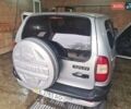 Серый Шевроле Нива, объемом двигателя 1.69 л и пробегом 93 тыс. км за 6000 $, фото 2 на Automoto.ua