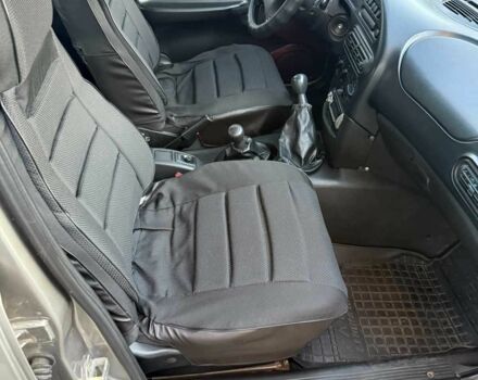 Серый Шевроле Нива, объемом двигателя 1.7 л и пробегом 165 тыс. км за 4300 $, фото 12 на Automoto.ua