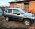 Сірий Шевроле Нива, об'ємом двигуна 1.7 л та пробігом 182 тис. км за 2000 $, фото 1 на Automoto.ua