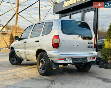 Сірий Шевроле Нива, об'ємом двигуна 1.7 л та пробігом 410 тис. км за 3850 $, фото 3 на Automoto.ua