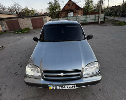 Сірий Шевроле Нива, об'ємом двигуна 1.7 л та пробігом 137 тис. км за 2700 $, фото 11 на Automoto.ua