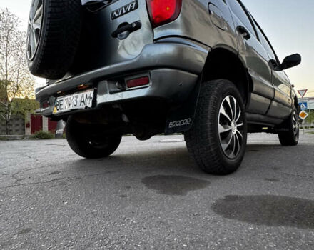 Сірий Шевроле Нива, об'ємом двигуна 1.7 л та пробігом 137 тис. км за 2700 $, фото 22 на Automoto.ua