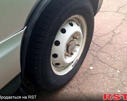 Сірий Шевроле Нива, об'ємом двигуна 1.7 л та пробігом 350 тис. км за 3300 $, фото 1 на Automoto.ua