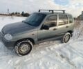 Серый Шевроле Нива, объемом двигателя 0 л и пробегом 140 тыс. км за 3500 $, фото 1 на Automoto.ua