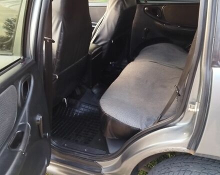 Сірий Шевроле Нива, об'ємом двигуна 0 л та пробігом 160 тис. км за 4100 $, фото 13 на Automoto.ua