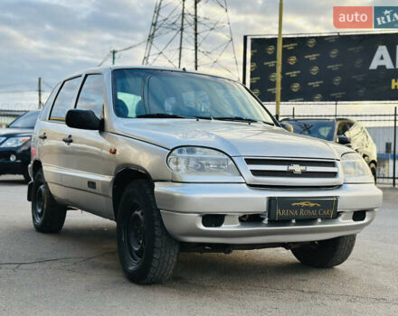 Сірий Шевроле Нива, об'ємом двигуна 1.7 л та пробігом 410 тис. км за 3850 $, фото 8 на Automoto.ua