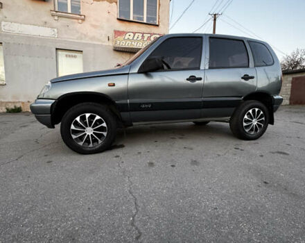 Сірий Шевроле Нива, об'ємом двигуна 1.7 л та пробігом 137 тис. км за 2700 $, фото 9 на Automoto.ua