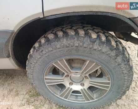 Серый Шевроле Нива, объемом двигателя 1.7 л и пробегом 193 тыс. км за 3000 $, фото 22 на Automoto.ua